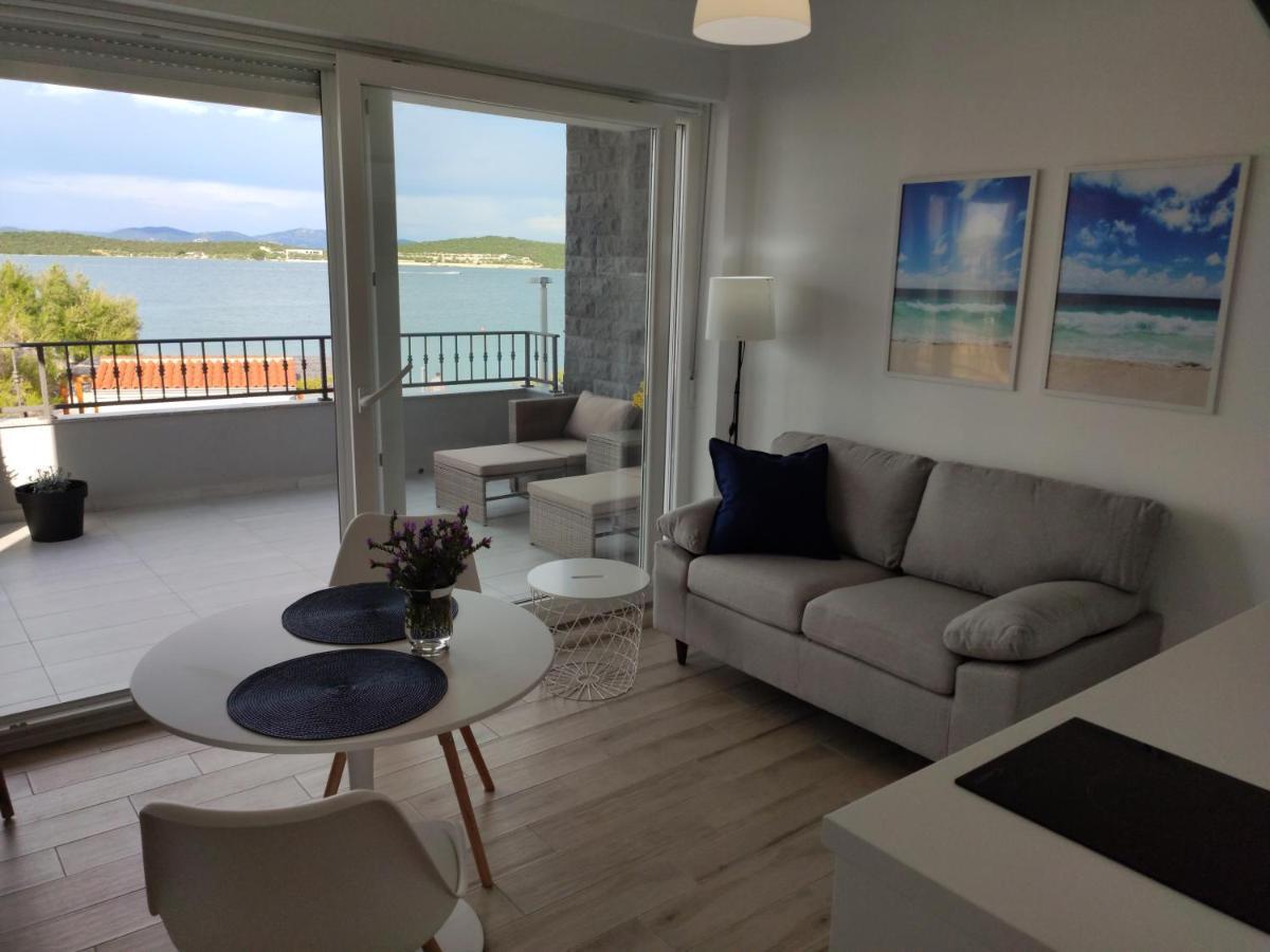 Apartmani Sara 2 Betina  Exterior foto